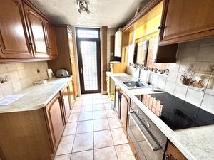 Photo 6- click for photo gallery